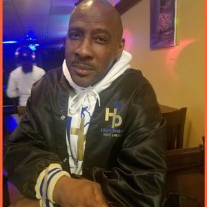 Meet your Posher, Raymond